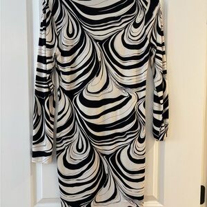 Diane Von Furstenberg Monochrome Swirl Long Sleeve Dress